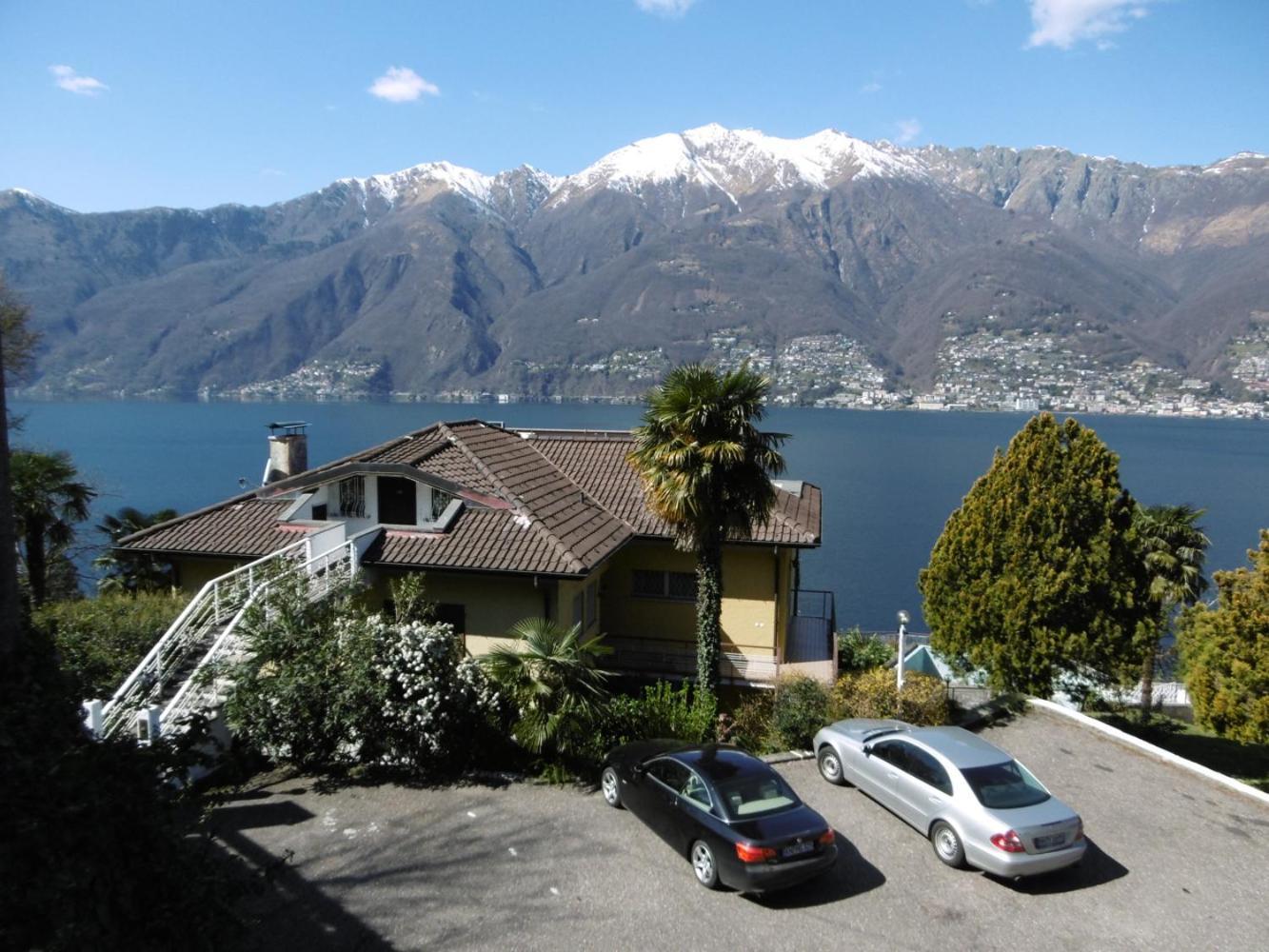 شقة Casa Roccia Pino Lago Maggiore المظهر الخارجي الصورة