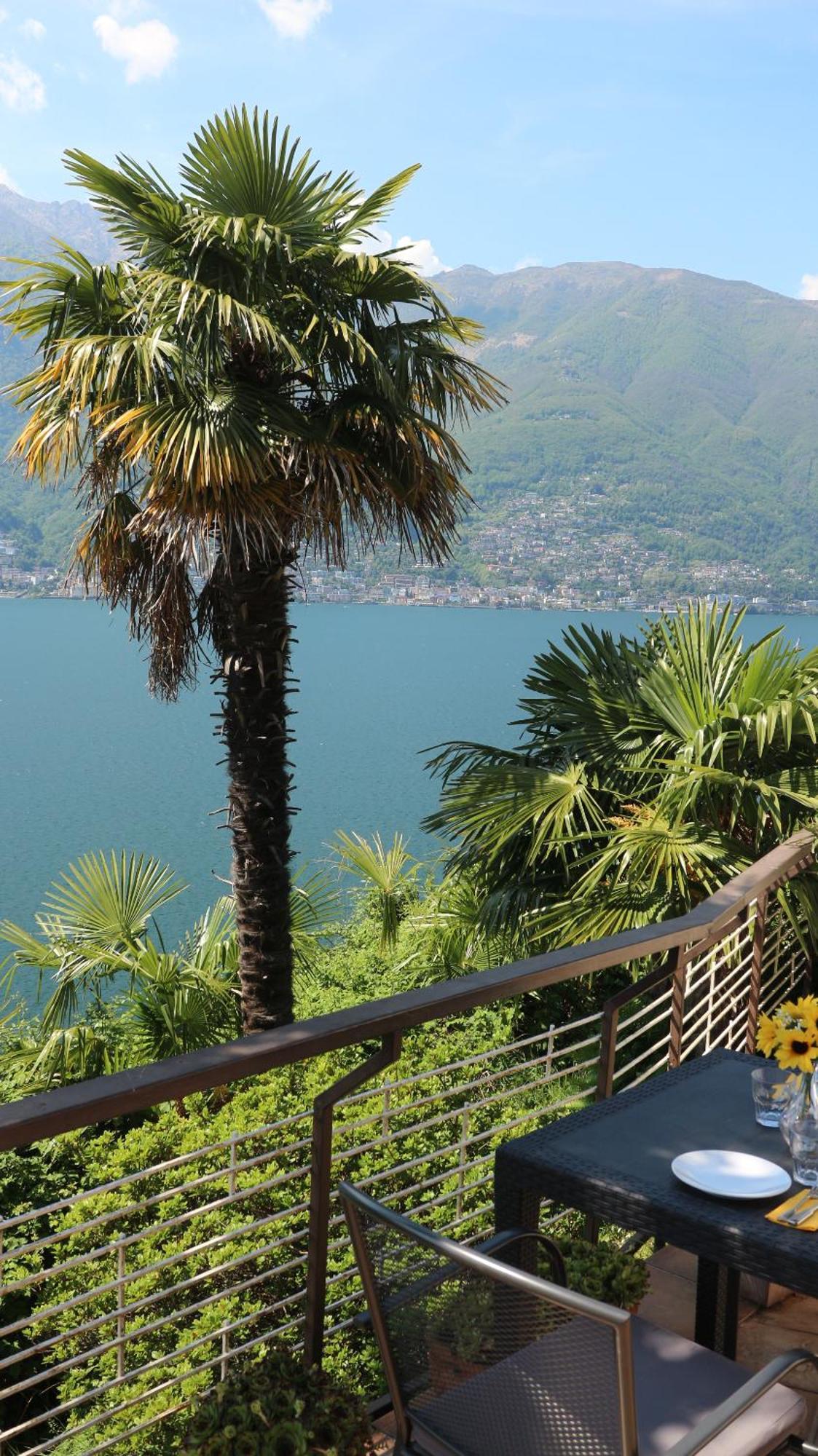 شقة Casa Roccia Pino Lago Maggiore المظهر الخارجي الصورة