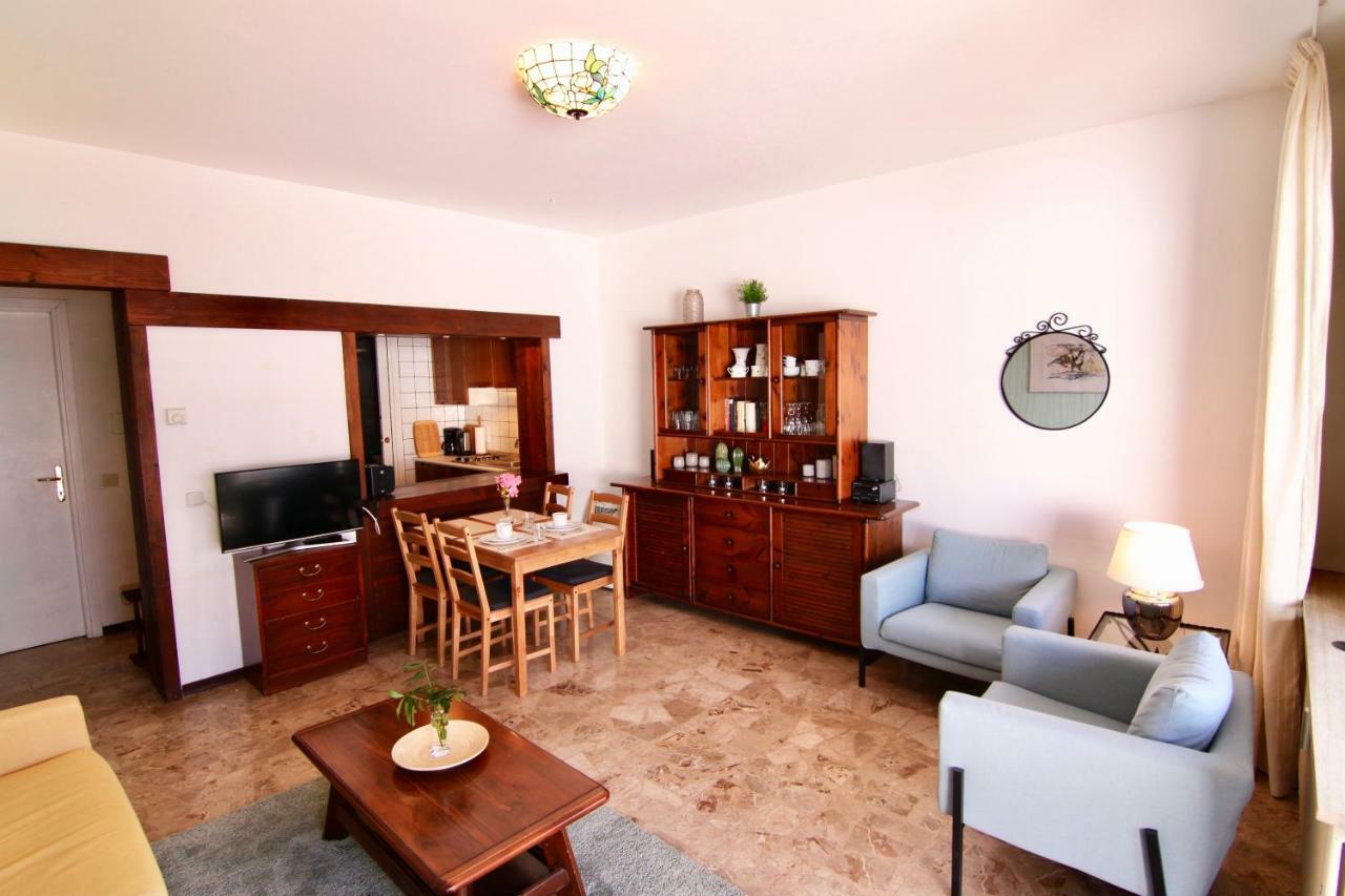 شقة Casa Roccia Pino Lago Maggiore المظهر الخارجي الصورة